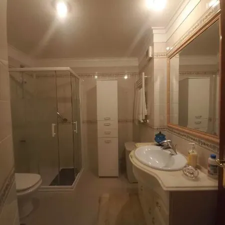 Lisbon Room * Lissabon